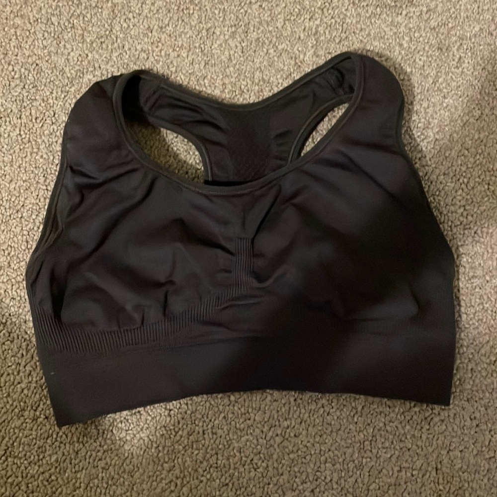 sports bra